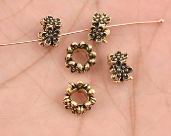 Perles d’or Perles de grand trou Antique Or Bali Style Perles, 8mm - 5pcs Perles d’espacement en or pour la fabrication de bijoux