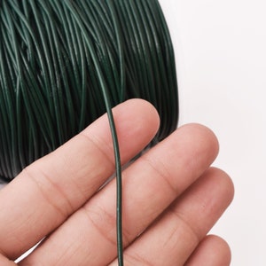 1,5 mm Lederschnur - Smaragdgrüne Farbe - Rund - Indisches Leder - Wickelarmband Herstellungszubehör