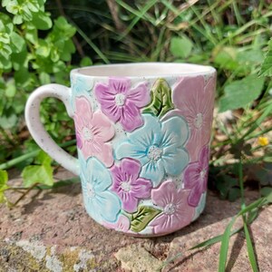 Ceramic Handmade Flower Mug SpringBlueRound