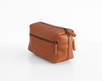 Leather Toiletry Bag  - Leather necessaire - slow fashion