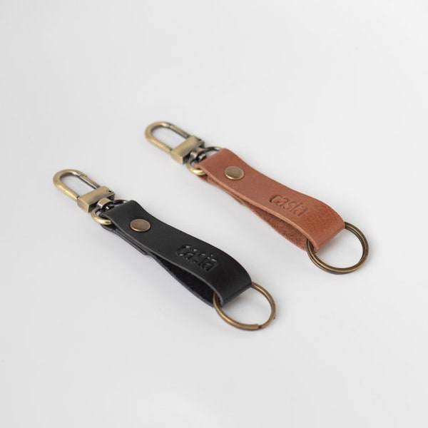 keychain - Leather minimalist keychain - Key fob - slow fashion - leather keyfob