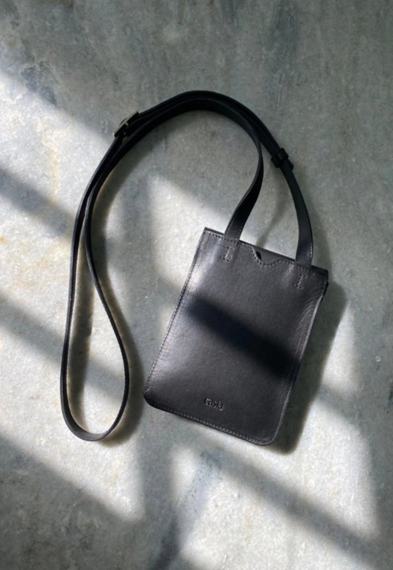 Full grain leather bag. Mini shoulder bag. Crossbody leather bag. Leather purse.