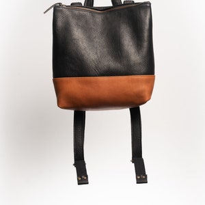 Full grain leather backpack. Top grain leather. Vegetable tanned leather.
