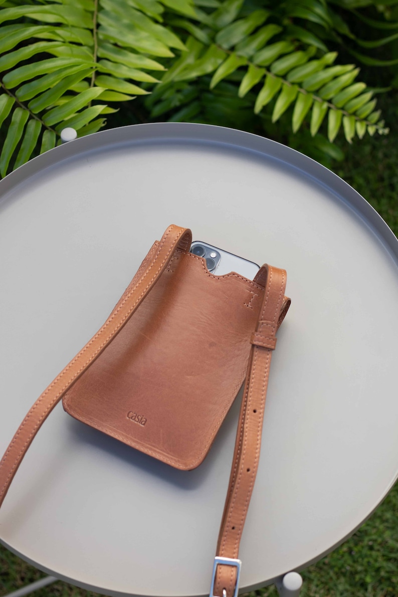 Full grain leather bag. Mini shoulder bag. Crossbody leather bag. Leather purse.