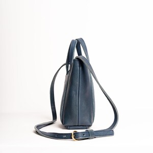 Full grain leather bag. Shoulder bag. Crossbody leather bag. Leather purse.