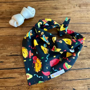 Taco Dog Bandana, Taco Tuesday Dog Bandana, Hot Pepper Bandana, Mexican Food, Tacos, Avocados, Tequila, Chili Peppers, Hot Sauce, Guacamole
