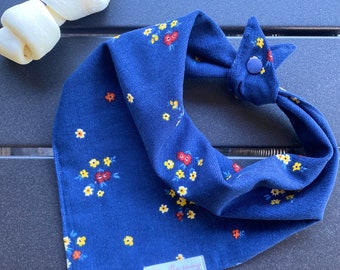 Fall Dog Bandana, Corduroy Dog Bandana, Fall Flowers Dog Bandana, Pretty Dog Bandana, Autumn Flowers, Fall Dog Present, Tie and Snap Bandana