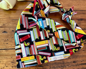 Back To School Dog Bandana, Book Lovers Dog Bandana, Bookworm Dog Bandana, Gift for Readers, Gift for Book Lovers, Teacher Gift, Text Books