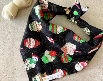 Christmas Cupcake Dog Bandana, Holiday Cupcake Dog Bandana, Cupcake Dog Bandana, Holiday Dog Bandana, Festive Dog Bandana, Holiday Party