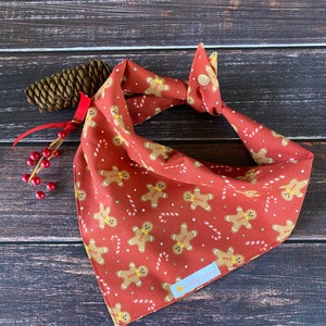 Gingerbread Man Dog Bandana, Christmas Dog Bandana, Holiday Dog Bandana, Candy Canes, Christmas Cookies, Festive Dog Bandana, Bow Ties