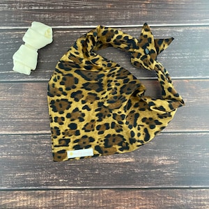 Leopard Print Dog Bandana, Animal Print Dog Bandana, Leopard Print Dog Scarf, Animal Prints, Leopard Print, Fun Dog Bandana, Animal Prints