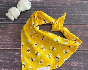 Bee Dog Bandana, Bumble Bee Dog Bandana, Insect Dog Bandana, Yellow Dog Bandana, Cute Dog Bandana