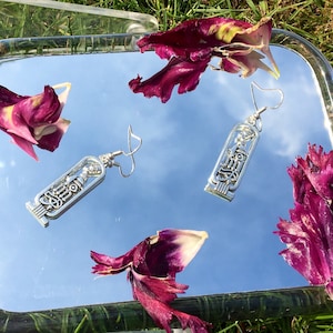 Nefertiti earrings - Female Egyptian Pharaoh - Girl boss- Silver charm earrings with Sterling silver hook