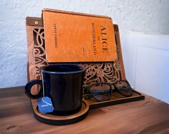 Plateau de voiturier de livre en bois, support de page de livre de table de nuit en bois, cadeau pour les amateurs de livres, coin de livre unique, cadeau pour maman, cadeau d’anniversaire, tablette Ipad