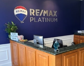 Letrero con logotipo 3D cortado con láser personalizado: Letrero comercial
