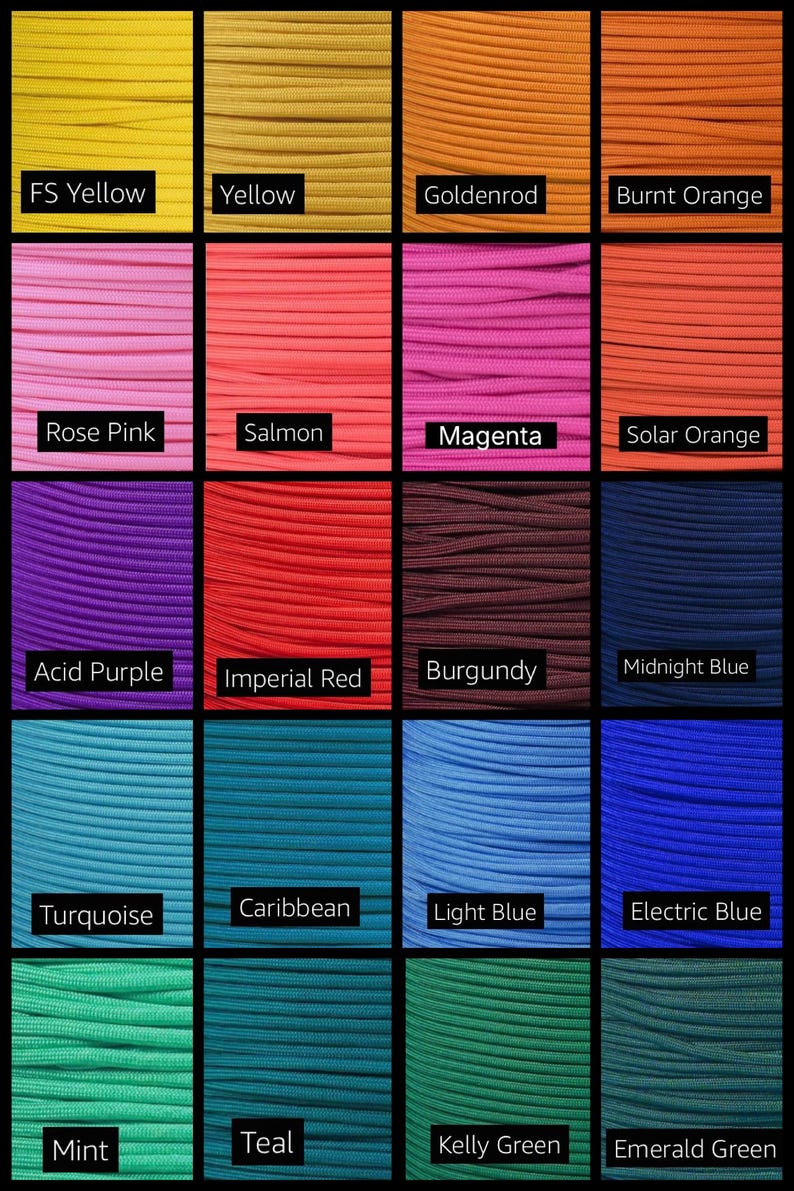 Pu&ograve; includere: Una griglia di venti campioni rettangolari che mostrano vari colori di paracord. Ogni sezione presenta un'etichetta con il nome del colore specifico, inclusi FS Yellow, Yellow, Goldenrod, Burnt Orange, Rose Pink, Salmon, Magenta, Solar Orange, Acid Purple, Imperial Red, Burgundy, Midnight Blue, Turquoise, Caribbean, Light Blue, Electric Blue, Mint, Teal, Kelly Green ed Emerald Green.