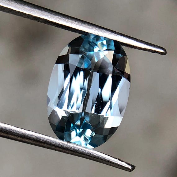 Natural Sky Blue Topaz Precision Cut Oval, 12x8 MM Sky Blue Topaz Oval, Sky Blue Topaz Oval For Jewellery, 4 Carat Sky Blue Topaz Oval