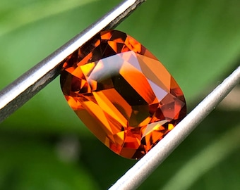 Natuurlijke Madeira Citrien, oude mijn geslepen, langwerpig kussen, 9x6,5 mm. Madeira Citrien, langwerpig kussen, Braziliaanse Madeira Citrien, 1,85 karaat.