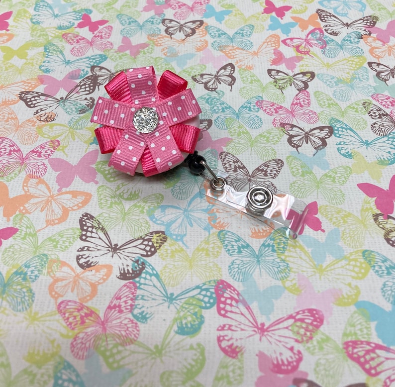 pediatric nurse pediatric badge Flower badge holder hospital badge reel gifts for a dentist new teacher gift teacher badge reel