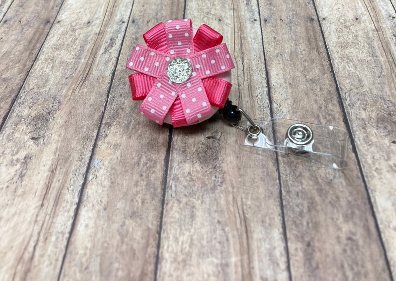 pediatric nurse pediatric badge Flower badge holder hospital badge reel gifts for a dentist new teacher gift teacher badge reel