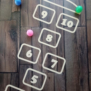 Adesivo impermeabile per pavimento Campana • Gioco divertente per bambini • Adesivi per camerette • Decorazione per pavimenti • Giochi per famiglie