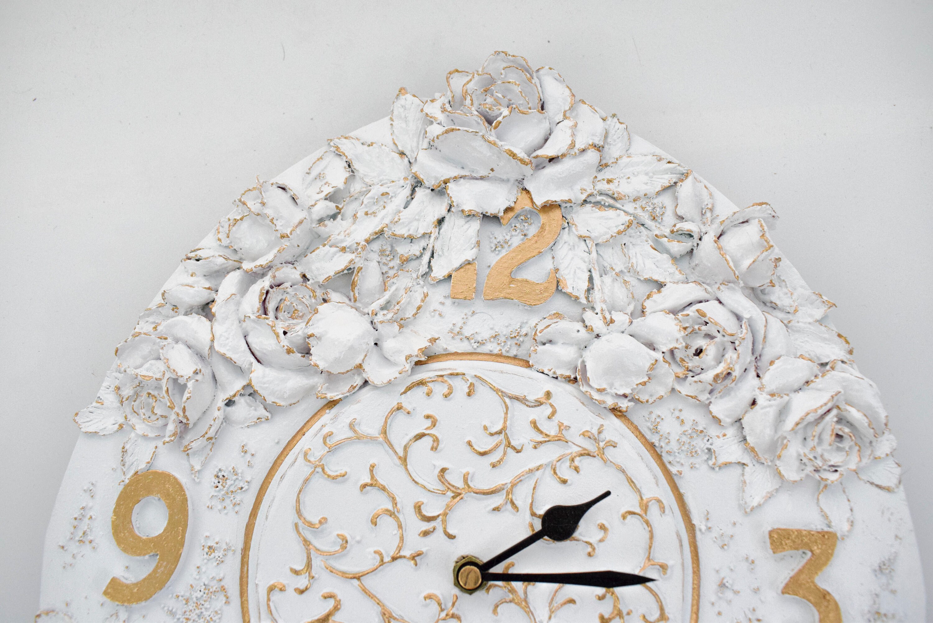 Original Handmade White Romantic Wall Clock With Roses Etsy