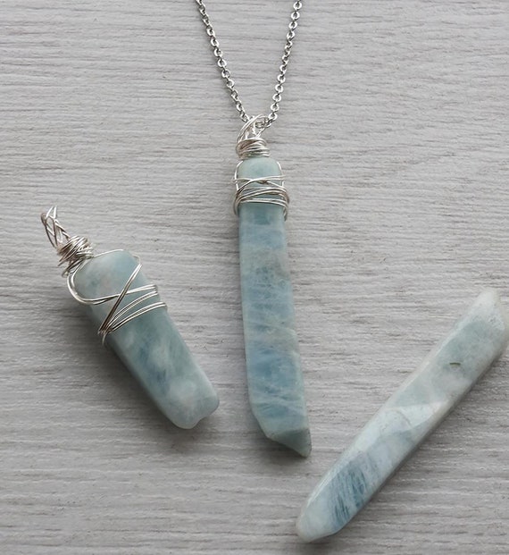 Raw aquamarine necklace deals