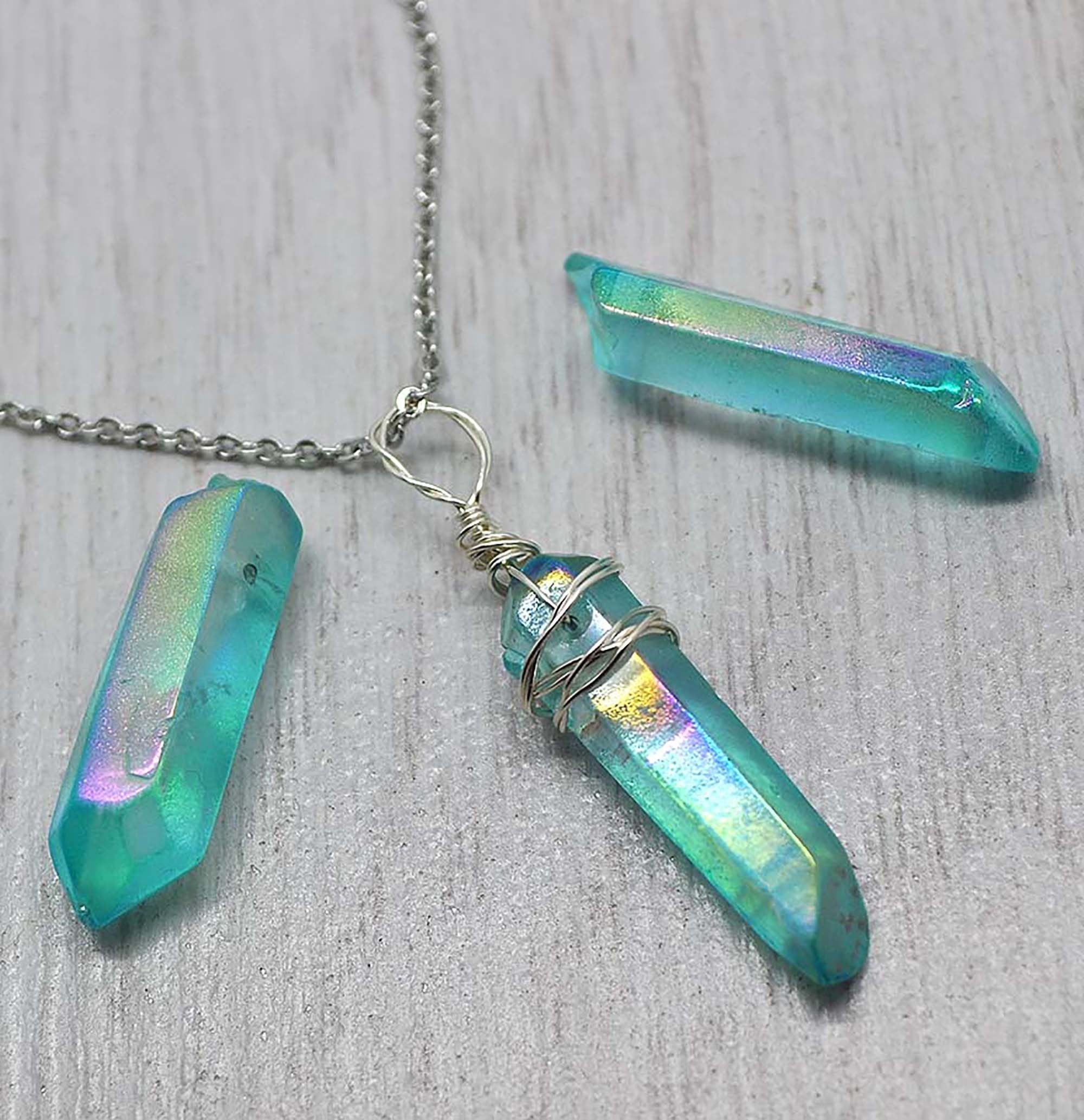 Sirona Aqua Aura Pendant – Mermaid Collective