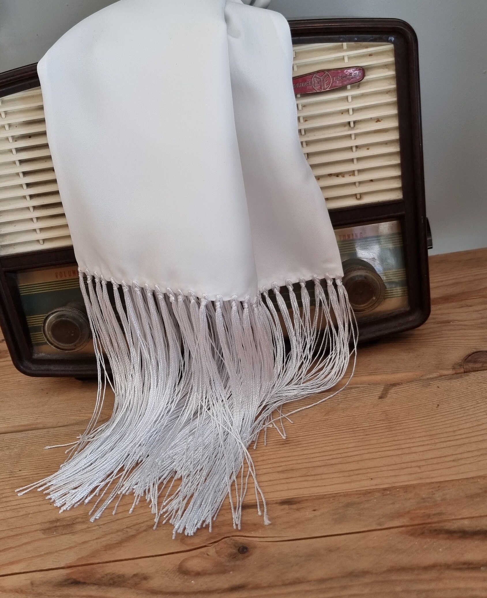 mens white silk dress scarf Amazon.com: Geyoga White Scarf Men 1920's Scarf with Tassels Halloween Costume Long Shawl Fancy Dress 1920s Accessories for Men Women Outfit Gangster Cosplay Party Decoration Supplies : Clothing, Shoes & Jewelry