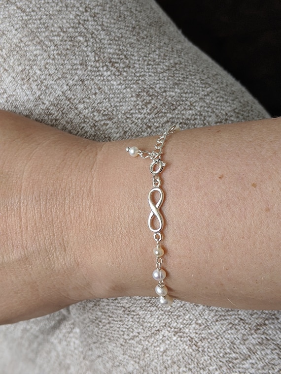 Buy Silver Infinity Bracelet, Couples Bracelet Set, Xmas Gift for Mum  Him/her, Eternity Jewel, Unisex Jewel, Girlfriend Boyfriend Gift, BFF  Online in India - Etsy