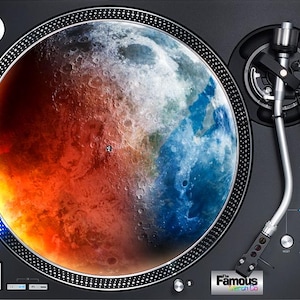 Red moon Image 12" Felt Turntable Mat