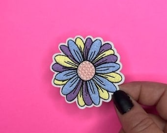 Pastel Colored Daisy Patch - Iron on - Applique