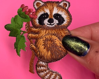 Raccoon on Branch Patch - Iron on - Applique