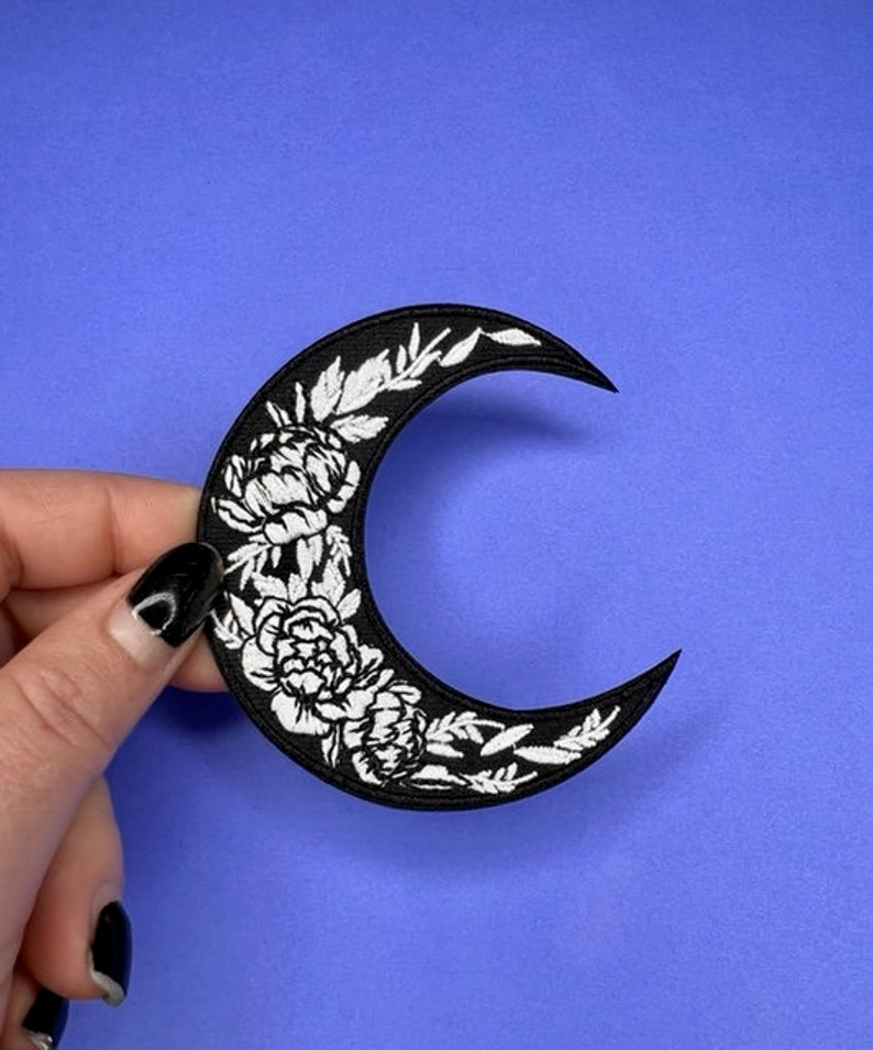Crescent Moon with Flowers Patch - Iron on - Applique 