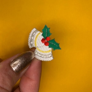 Tiny Bells with Holly Patch/Mask Patch/Holiday Applique