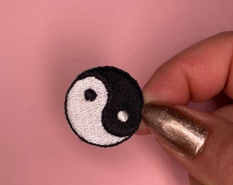 Small Yin-Yang Patch/Iron On/Applique