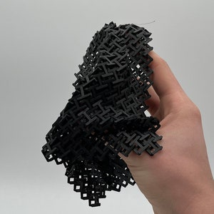Flexi Articulated Chainmail | Chainmail Toy | Flexible Toy | Desk Toy | Flexi Chainmail Square | Fidgets