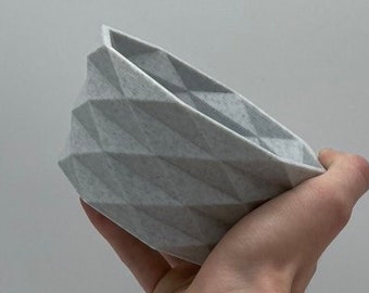Low-Poly 3D Printed Plant Pot — Geometric Succulent Planter, Eco-Friendly Minimalist Home Decor