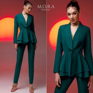 Dark Green Women?s Suit with Peplum Blazer and Skinny Pants | Elegant Formal Two-Piece Pantsuit for Ladies.