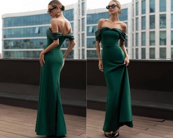 FLOOR-LENGTH DRESSES