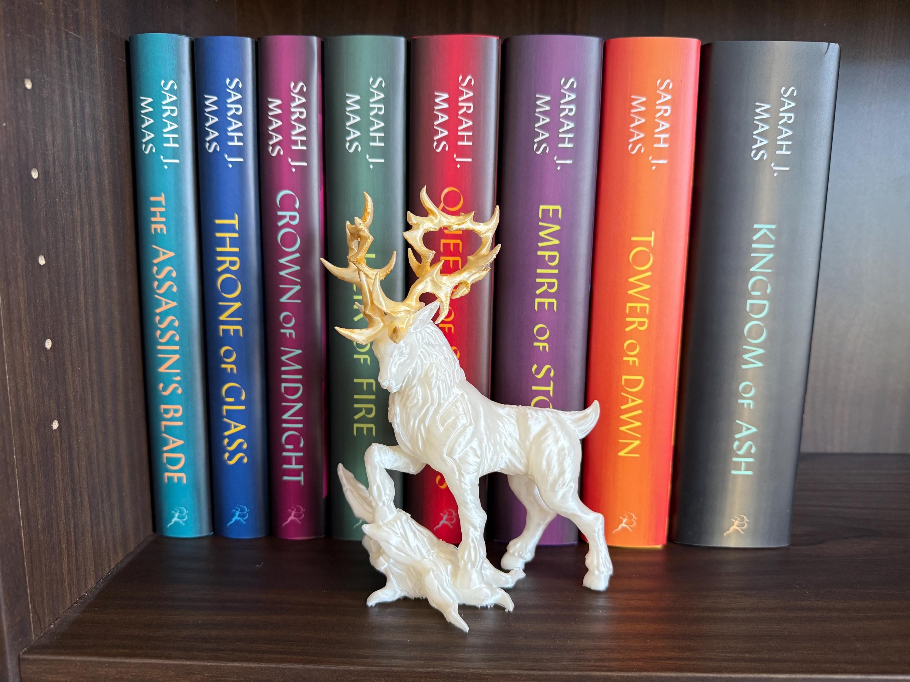 3D Printed Stag With Golden Antlers: Throne of Glass Bookshelf