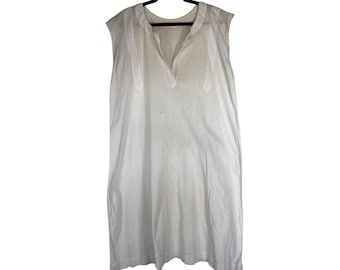 Antique 1910s Edwardian White Cotton Chemise Nightshirt Floral Embroidery