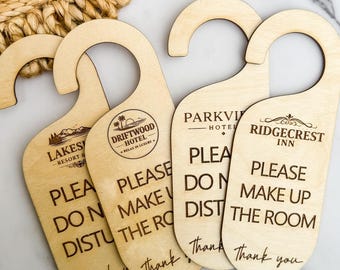 Letrero de madera para colgar en la puerta, grabado, para hotel, con la leyenda "No molestar" y etiqueta personalizada para la habitación.
