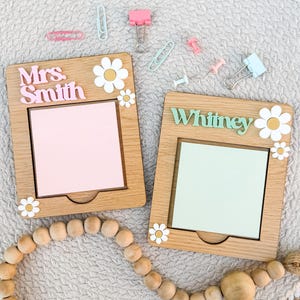 Portanotas adhesivas de madera con margaritas personalizadas: regalo para profesores, dentistas y empresas.
