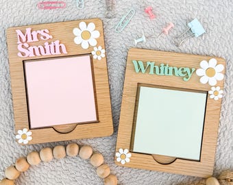 Personalized Daisy Wooden Sticky Note Holder: Teacher, Dental, Corporate Gift