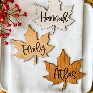 Ahornblatt Tischkarte: Herbst Erntedank Tischdekoration