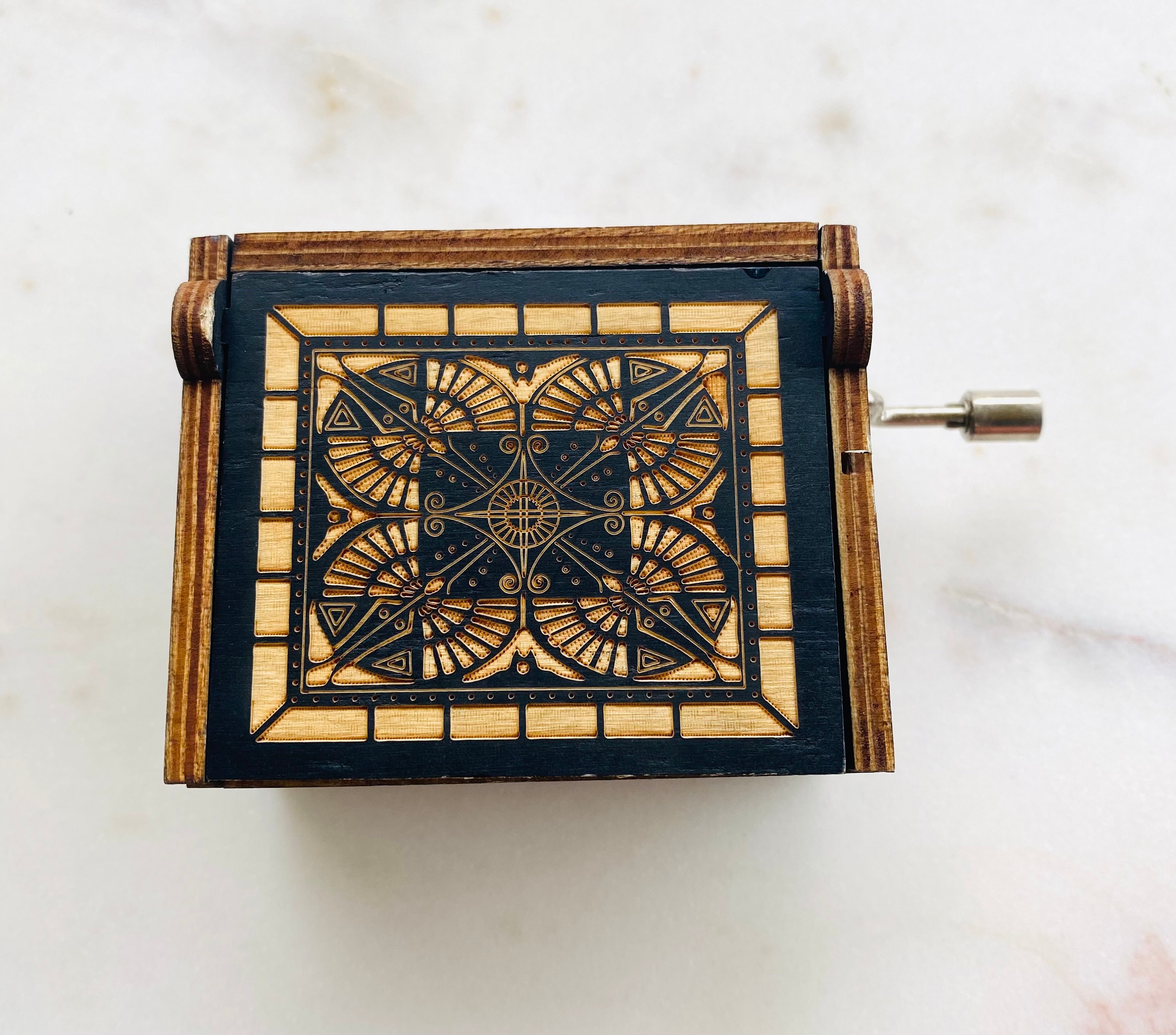 Avatar Music Box: The Avatar's Love Theme, Custom Engraved Birchwood thumbnail 7