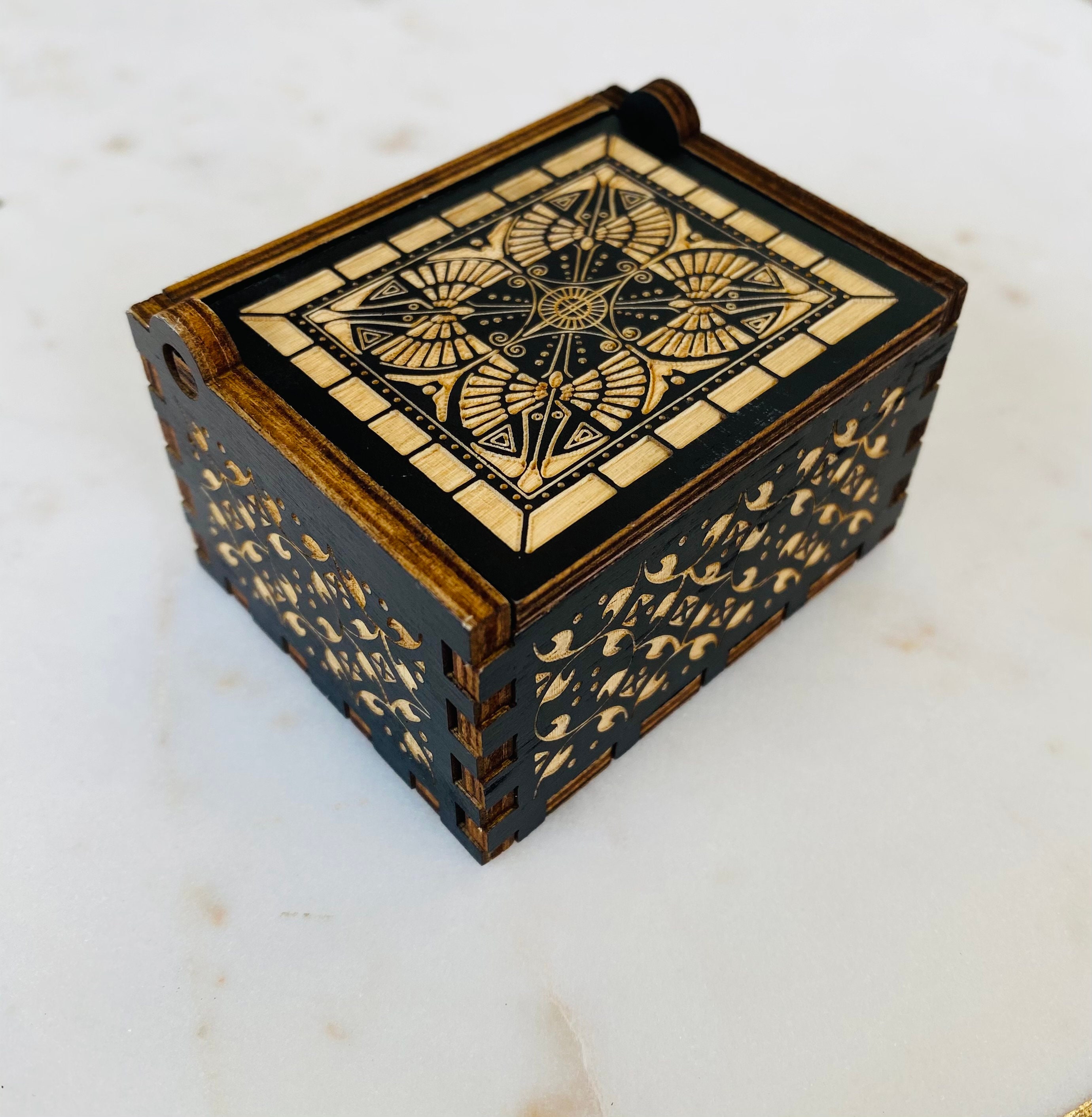The Last Kingdom Music Box: Custom Engraved Fan Gift thumbnail 6