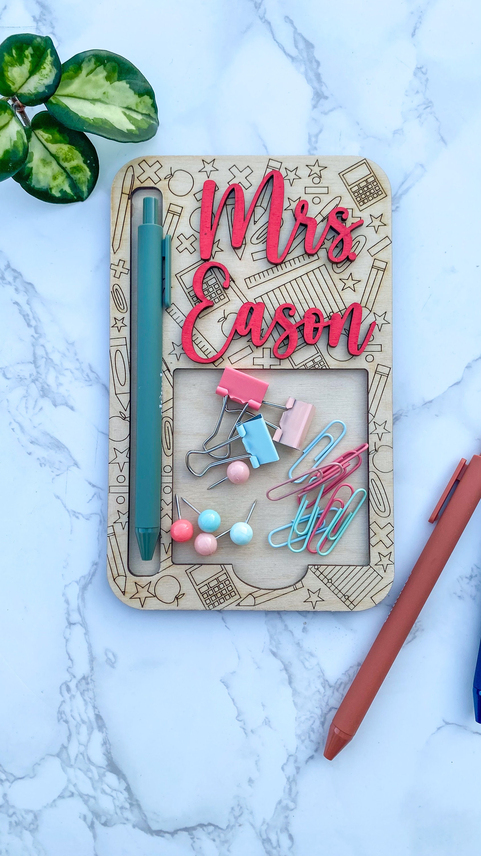 Personalized Teacher Sticky Note Holder: Birch Wood Gift thumbnail 3