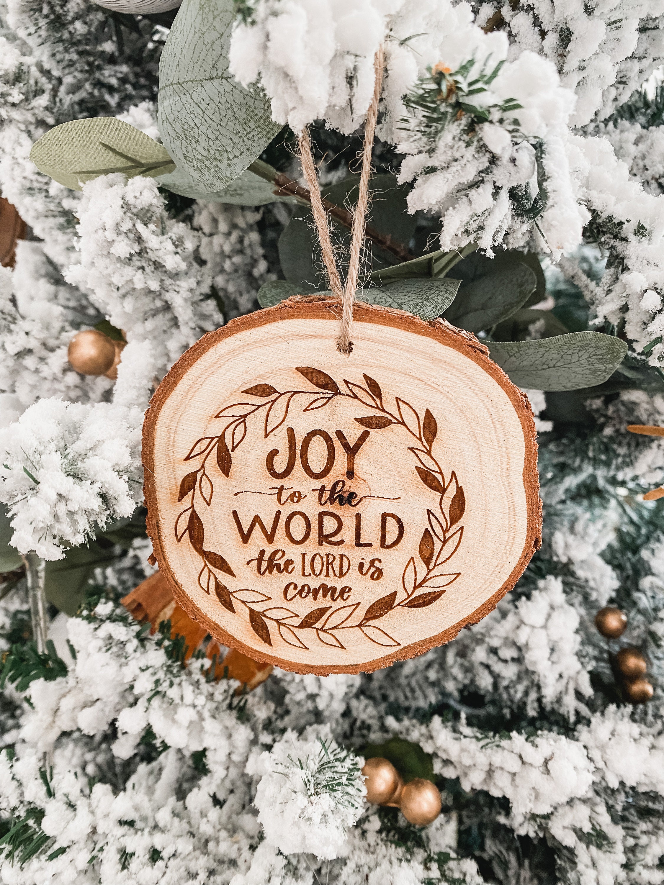 Engraved Nativity Wood Slice Ornament - Christian Christmas Gift thumbnail 3